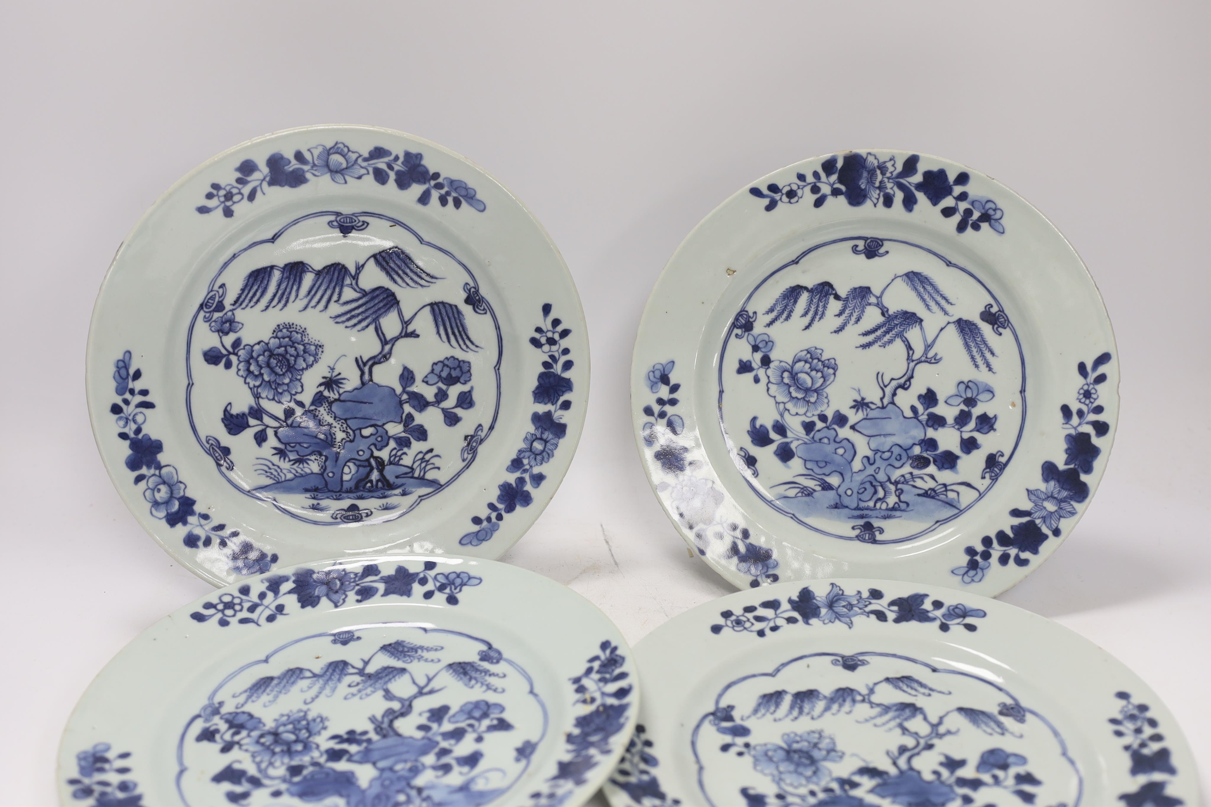 A set of four 18th century Chinese export blue and white plates, 23cm